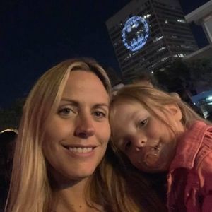 Meet your Posher, Cynthia